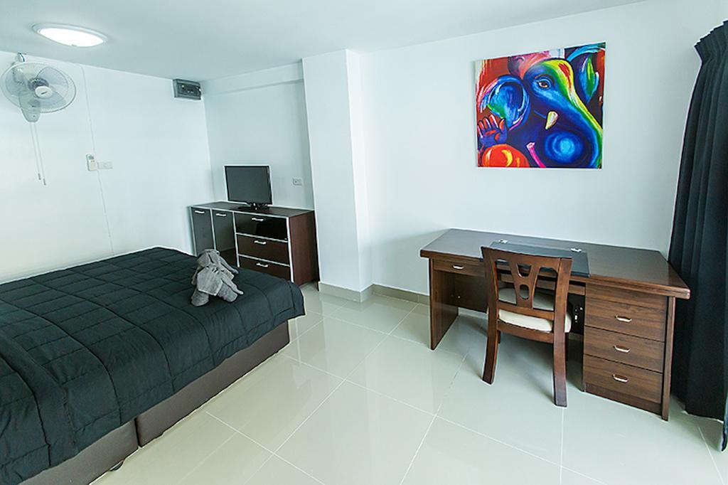 Ferienwohnung Ruamchok Ocean View Pattaya Exterior foto